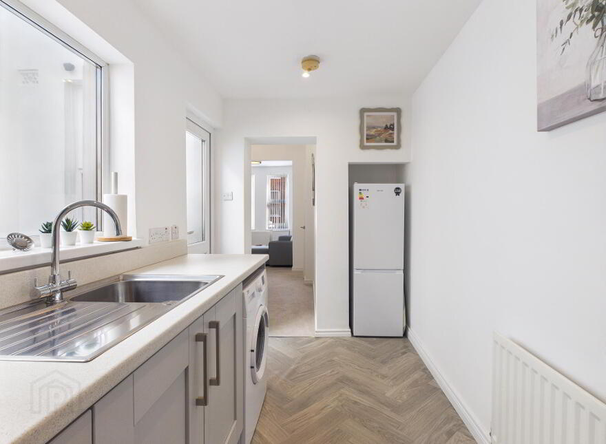 13 Ravenhill Street, Ravenhill Road, Belfast, BT6 8EP