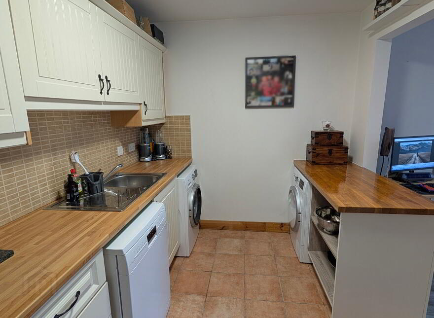 Apt. 2 The Willows, Woodford Meadows, Ballyconnell, H14D773