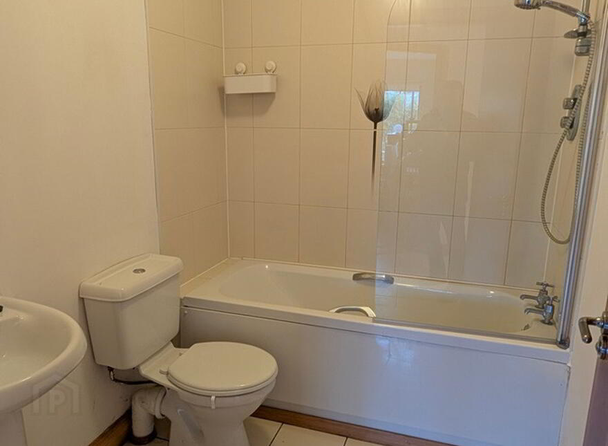 Apt. 2 The Willows, Woodford Meadows, Ballyconnell, H14D773