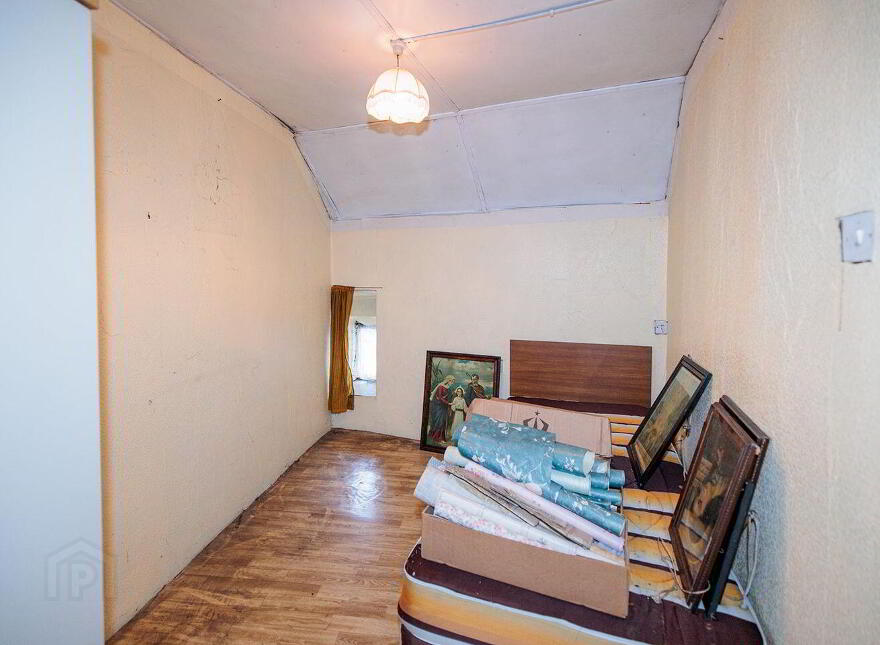 Main Street, Tinnahinch, Graiguenamanagh, Graiguenamanagh, R95HD32