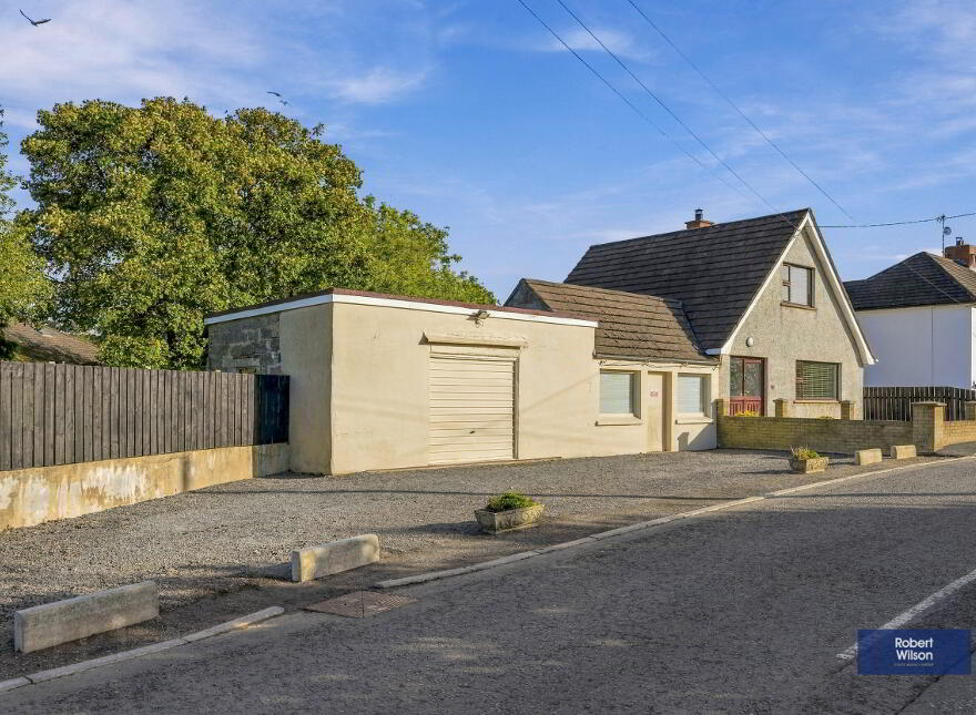 118 Magheraconluce Road, Hillsborough, BT26 6PL