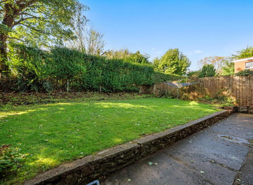 39 Bladon Drive, Malone Road, Belfast, BT9 5JN
