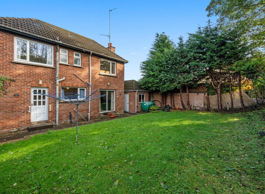 39 Bladon Drive, Malone Road, Belfast, BT9 5JN