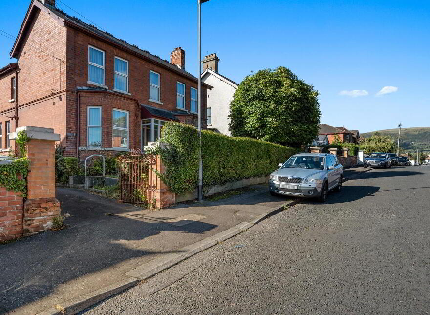 14 Fruithill Park, Belfast, BT11 8GD