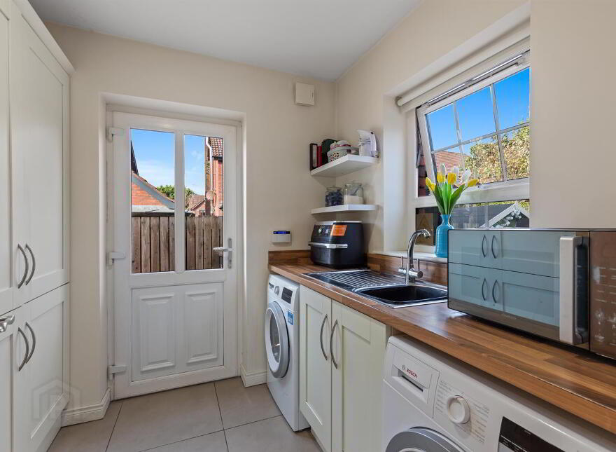 1A Old Coach Lane, Saintfield, Ballynahinch, BT24 7PT