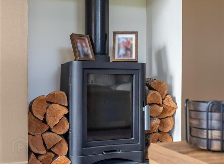 1A Old Coach Lane, Saintfield, Ballynahinch, BT24 7PT
