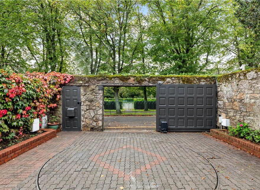 Parkview, Clyde Lane, Ballsbridge, Ballsbridge, D04X0F1
