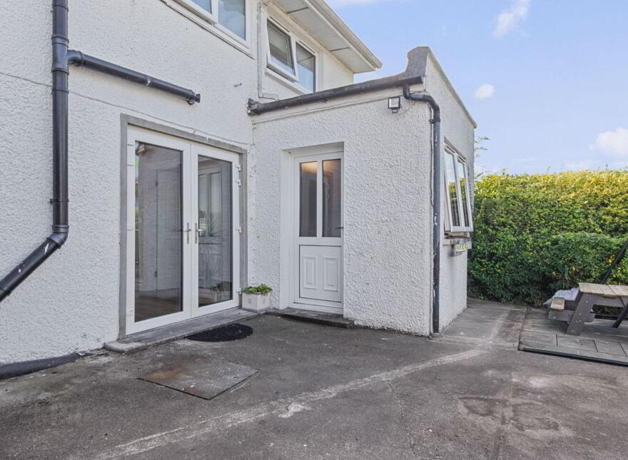 13 Pearse Park, Dundalk, A91Y9Y2