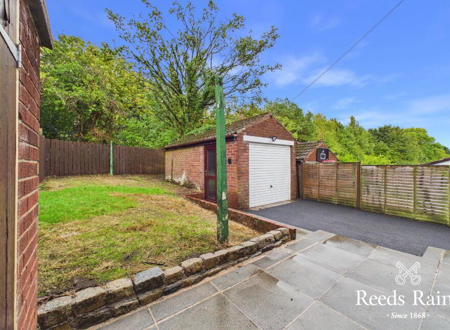 32 Orangefield Road, Belfast, BT5 6DB