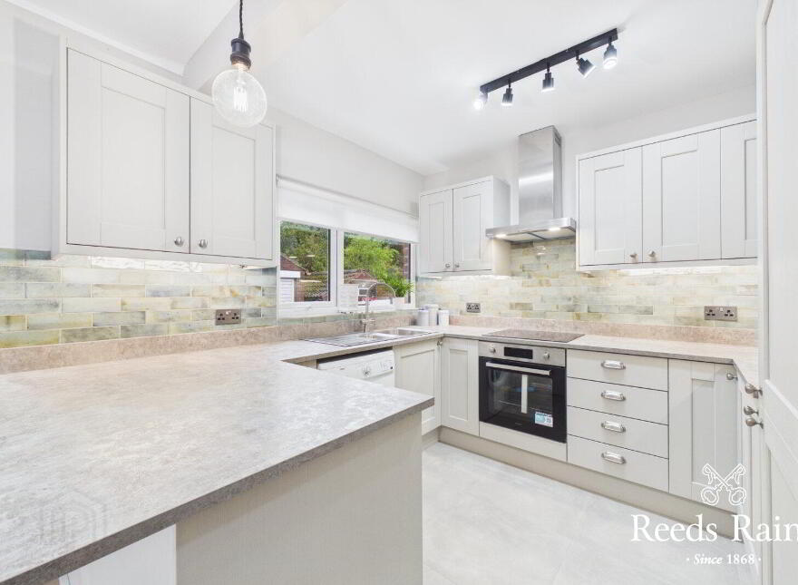 32 Orangefield Road, Belfast, BT5 6DB