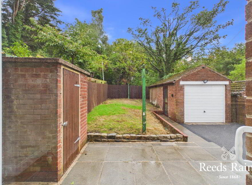 32 Orangefield Road, Belfast, BT5 6DB