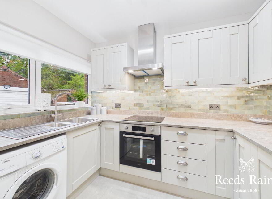 32 Orangefield Road, Belfast, BT5 6DB