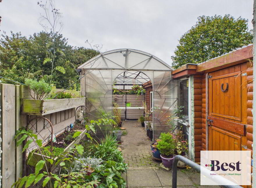 9 Fleet Street, Larne, BT40 1BA