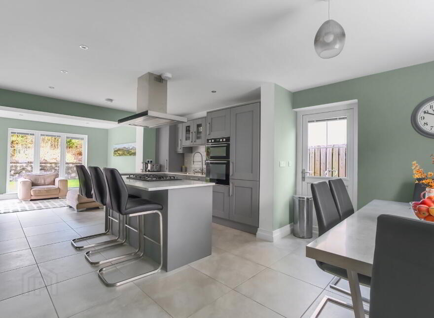 14 Millmount Village Court, Dundonald, Belfast, BT16 1AX