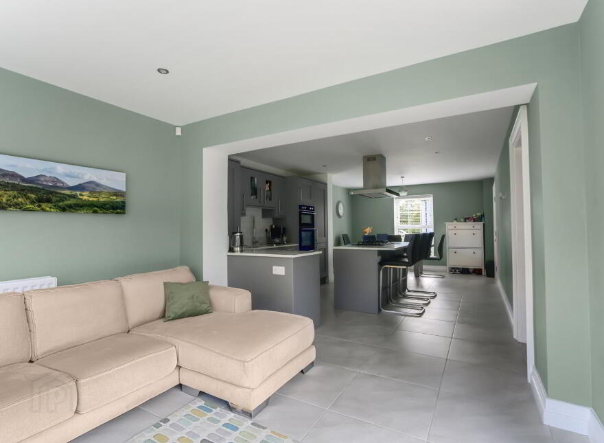 14 Millmount Village Court, Dundonald, Belfast, BT16 1AX