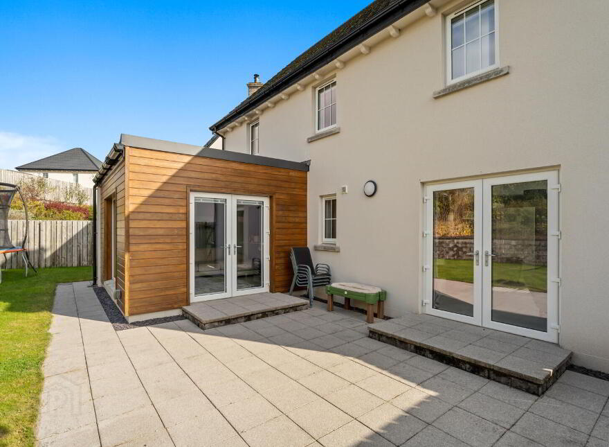 14 Millmount Village Court, Dundonald, Belfast, BT16 1AX