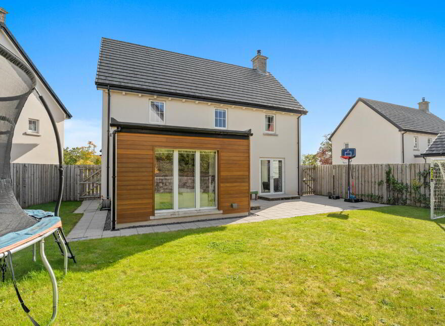 14 Millmount Village Court, Dundonald, Belfast, BT16 1AX