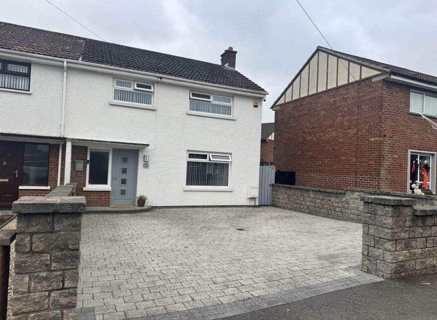 72 Coronation Road, Carrickfergus, BT38 7EZ