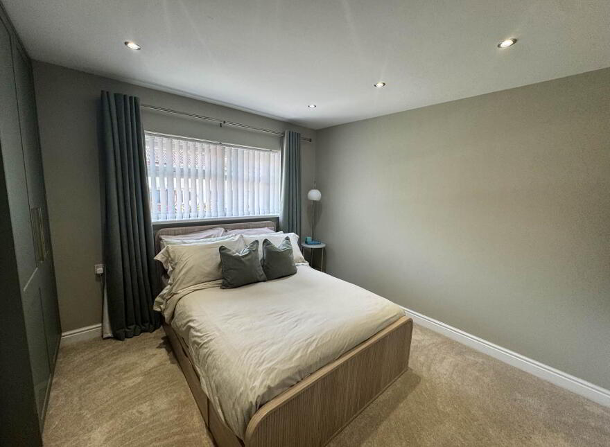 72 Coronation Road, Carrickfergus, BT38 7EZ