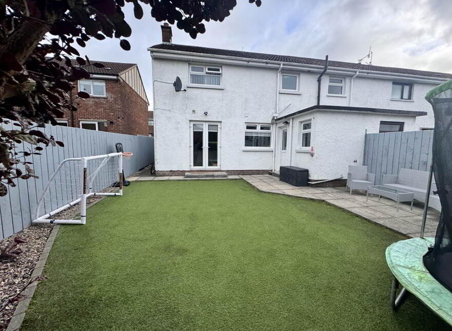 72 Coronation Road, Carrickfergus, BT38 7EZ