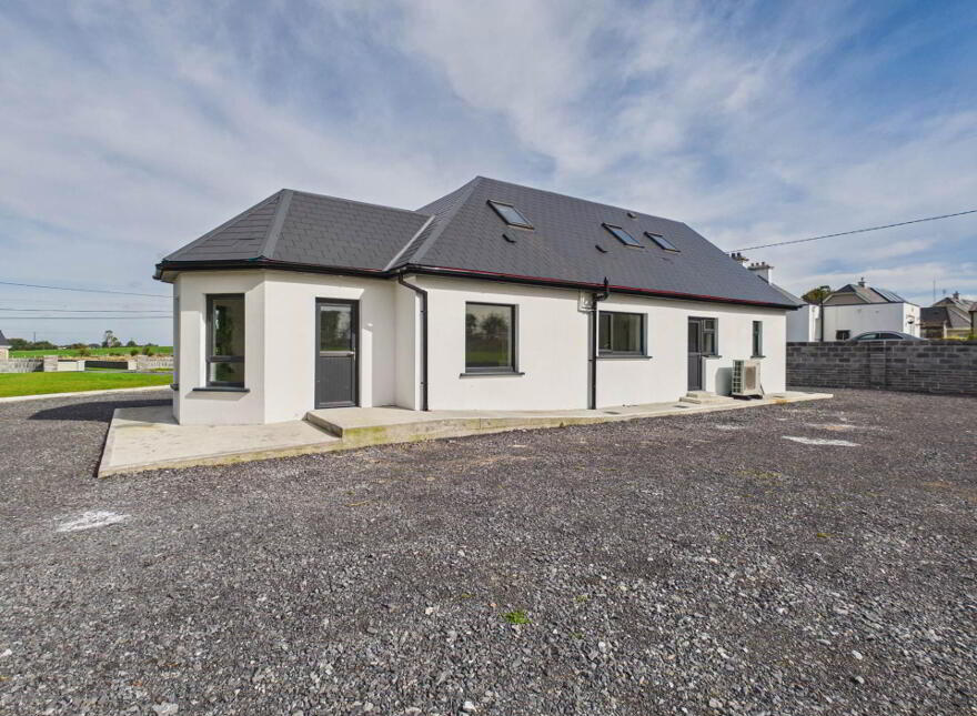 Ardskea Beg, Ballyglunin, H54PH29