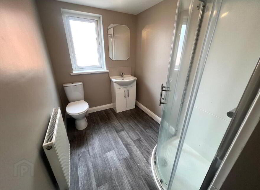Apt 3, 73 Eglantine Avenue, Belfast, BT9 6EW