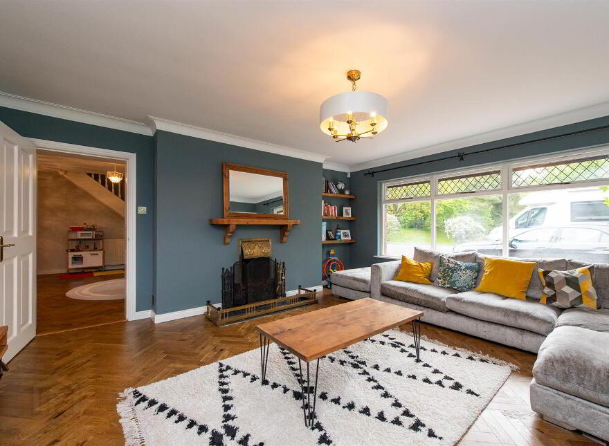 21 Broomhill Road, Spa, Ballynahinch, BT24 8QD