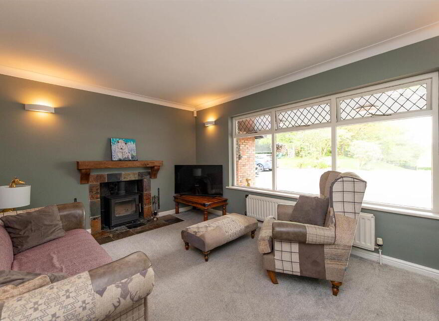 21 Broomhill Road, Spa, Ballynahinch, BT24 8QD