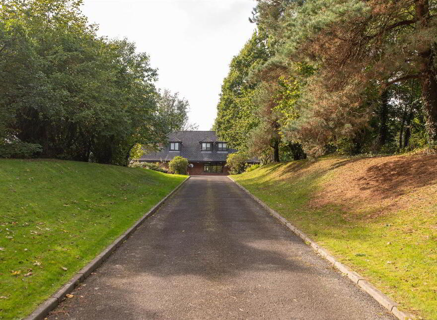 21 Broomhill Road, Spa, Ballynahinch, BT24 8QD