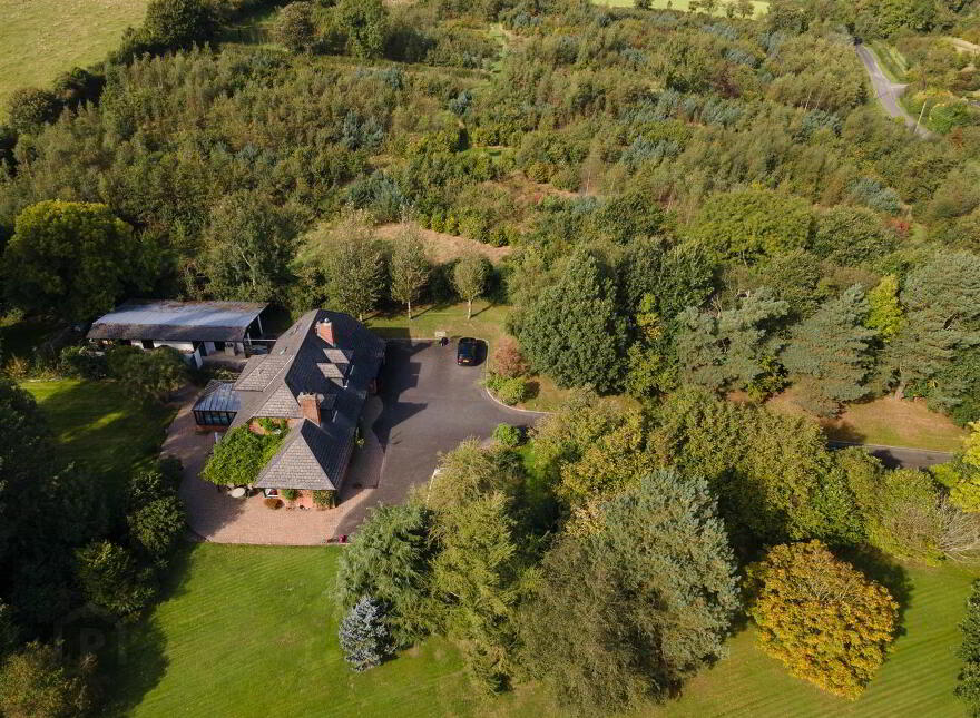 21 Broomhill Road, Spa, Ballynahinch, BT24 8QD