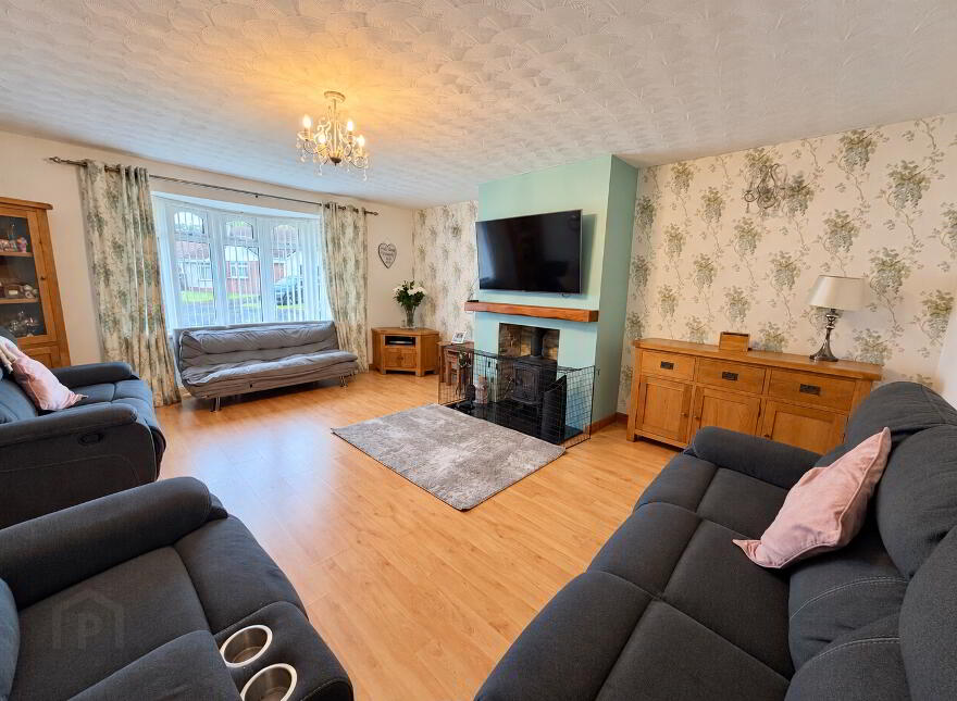 98 Duncastle Park, Newbuildings, L'Derry, BT47 2QL