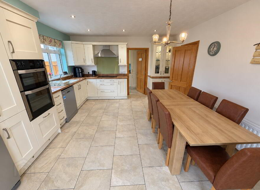 98 Duncastle Park, Newbuildings, L'Derry, BT47 2QL