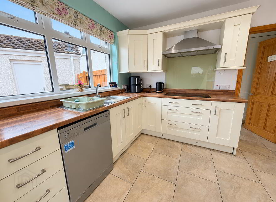 98 Duncastle Park, Newbuildings, L'Derry, BT47 2QL