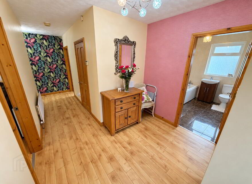 98 Duncastle Park, Newbuildings, L'Derry, BT47 2QL