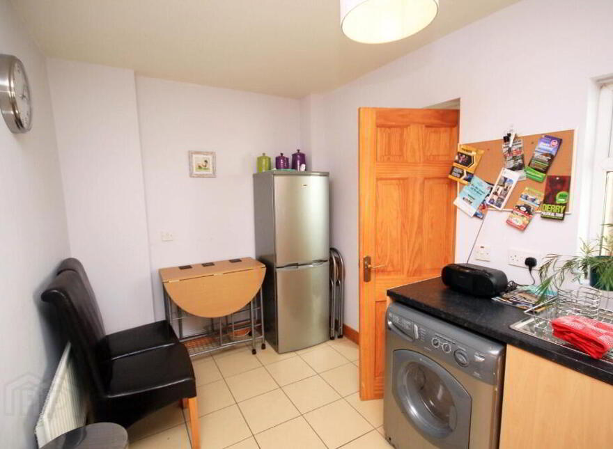 26 Parkgate Parade, Belfast, BT4 1ET