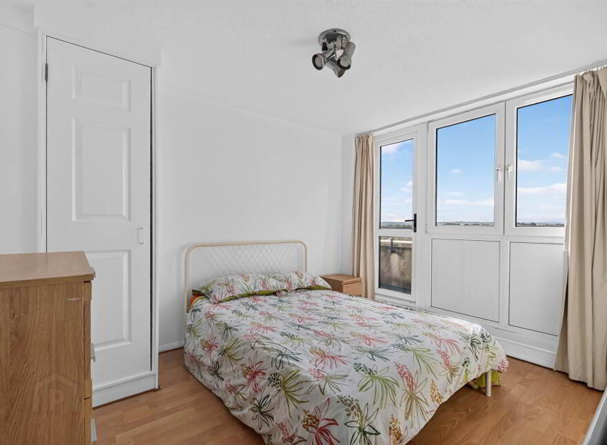 Apt 805, Bradbury Court, Lisburn Road, Belfast, BT9 7JL