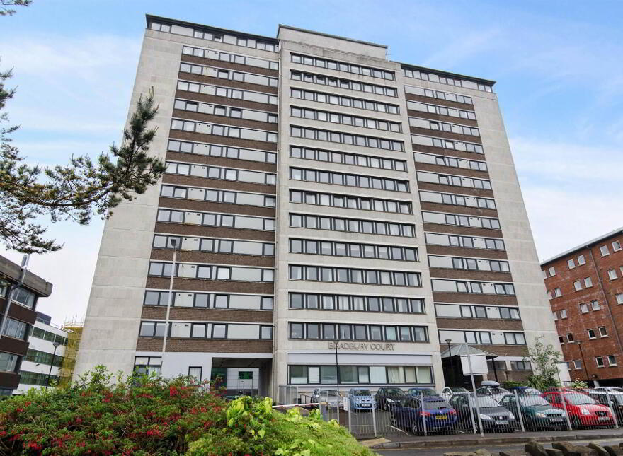 Apt 805, Bradbury Court, Lisburn Road, Belfast, BT9 7JL