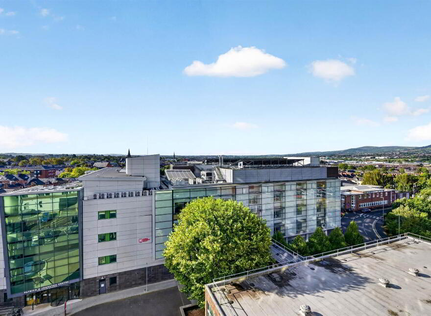 Apt 805, Bradbury Court, Lisburn Road, Belfast, BT9 7JL