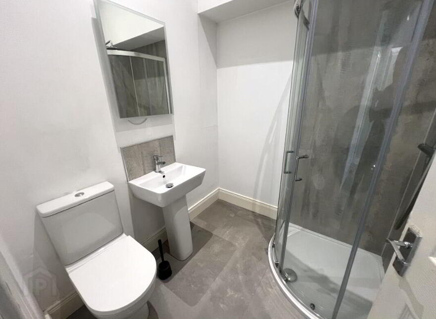 Apt 5, 29 Wellington Park, Belfast, BT9 6DL