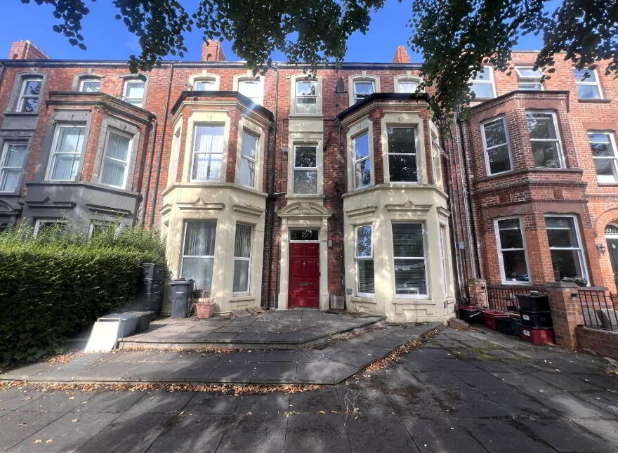 Apt 5, 29 Wellington Park, Belfast, BT9 6DL photo