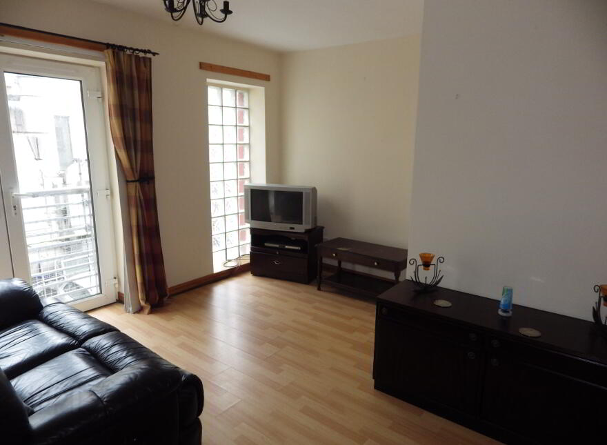 3 Queens Court, Cityside, BT48 7AW photo