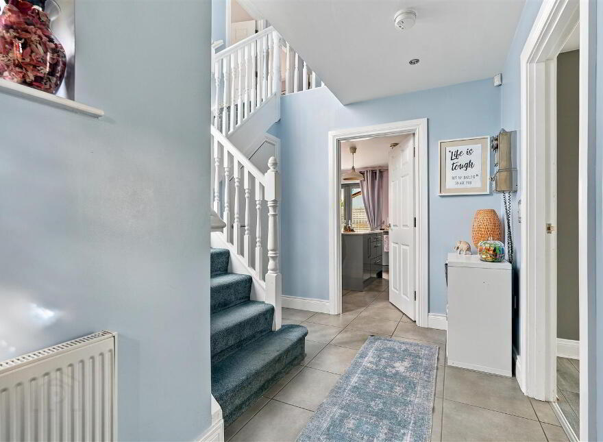 12 Oakwood, Antrim, BT41 2FE