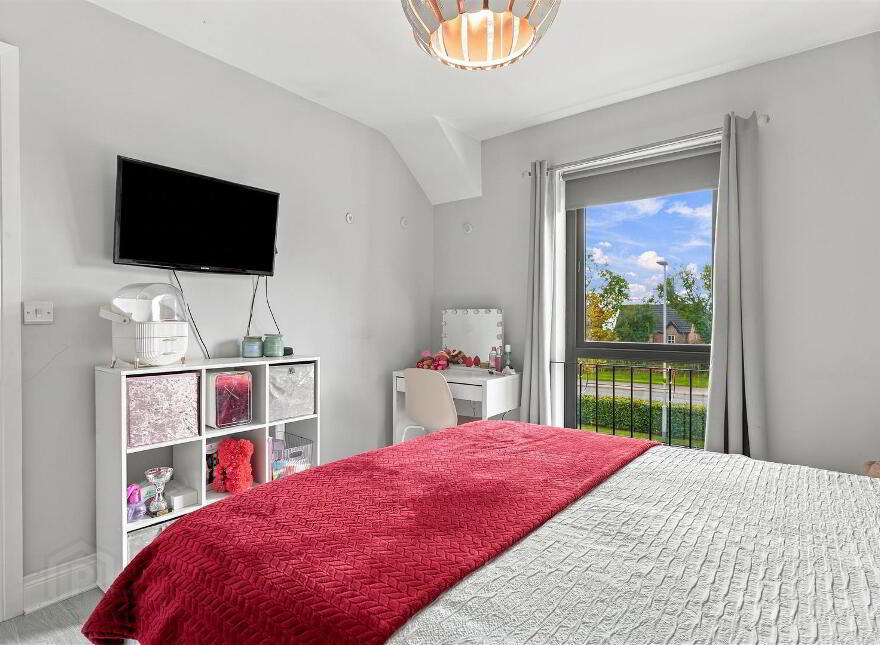 12 Oakwood, Antrim, BT41 2FE