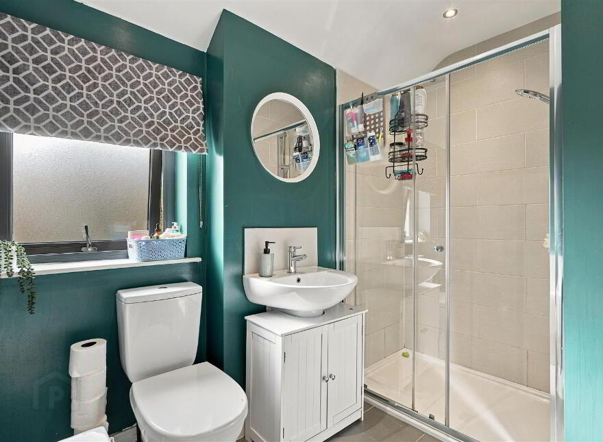 12 Oakwood, Antrim, BT41 2FE