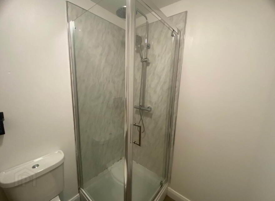 Apt 10 114, Templemore Avenue, Belfast, BT5 4FX