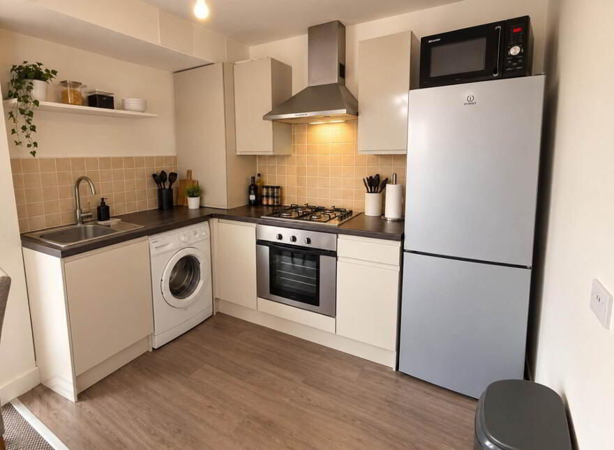 Apt 10 114, Templemore Avenue, Belfast, BT5 4FX
