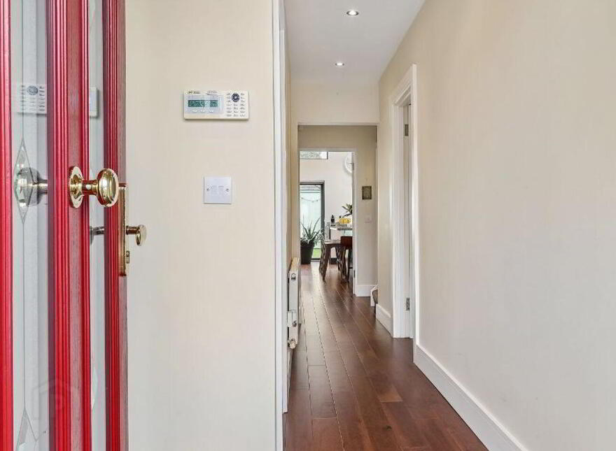 2 The Garth, Kingswood, Kingswood, D24Y62X