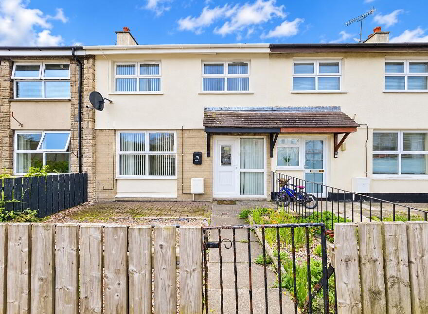 82 Davy Street, Carrickfergus, BT38 8BN photo