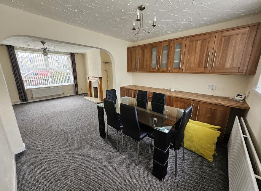 82 Davy Street, Carrickfergus, BT38 8BN