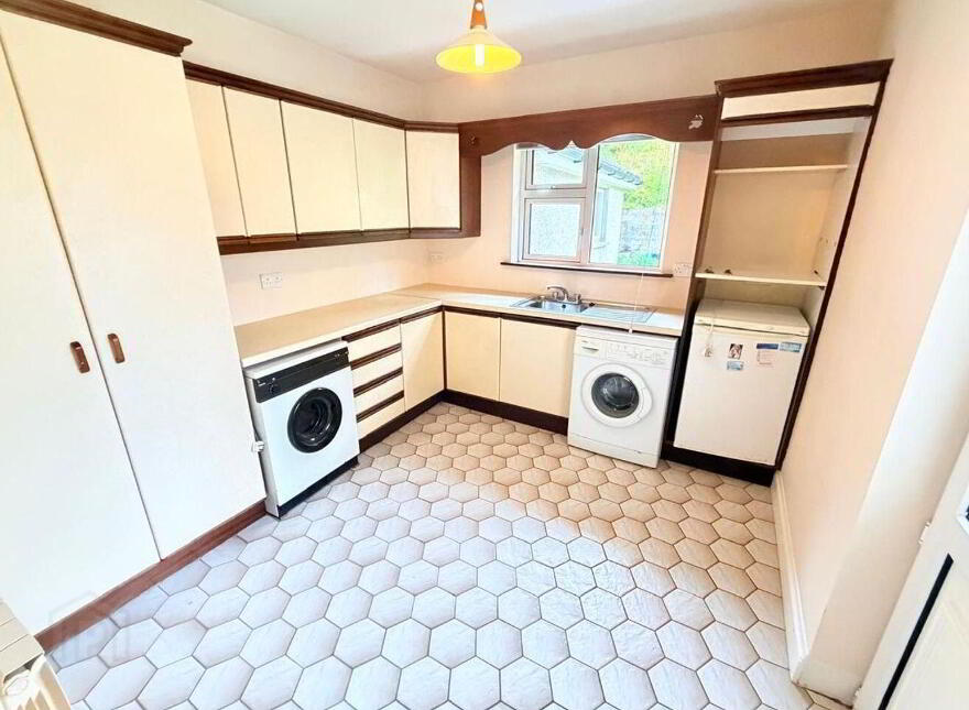 Mount Carmel, 5 Avondale, Model Farm, Model Farm Road, T12P9TT